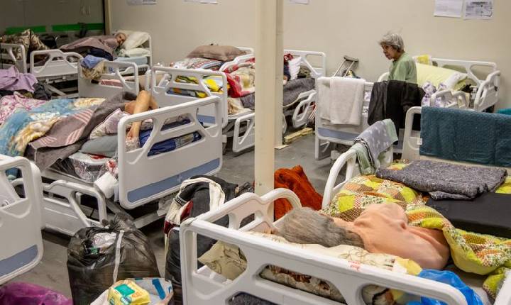 Saúde lança versão atualizada da Caderneta da Pessoa Idosa