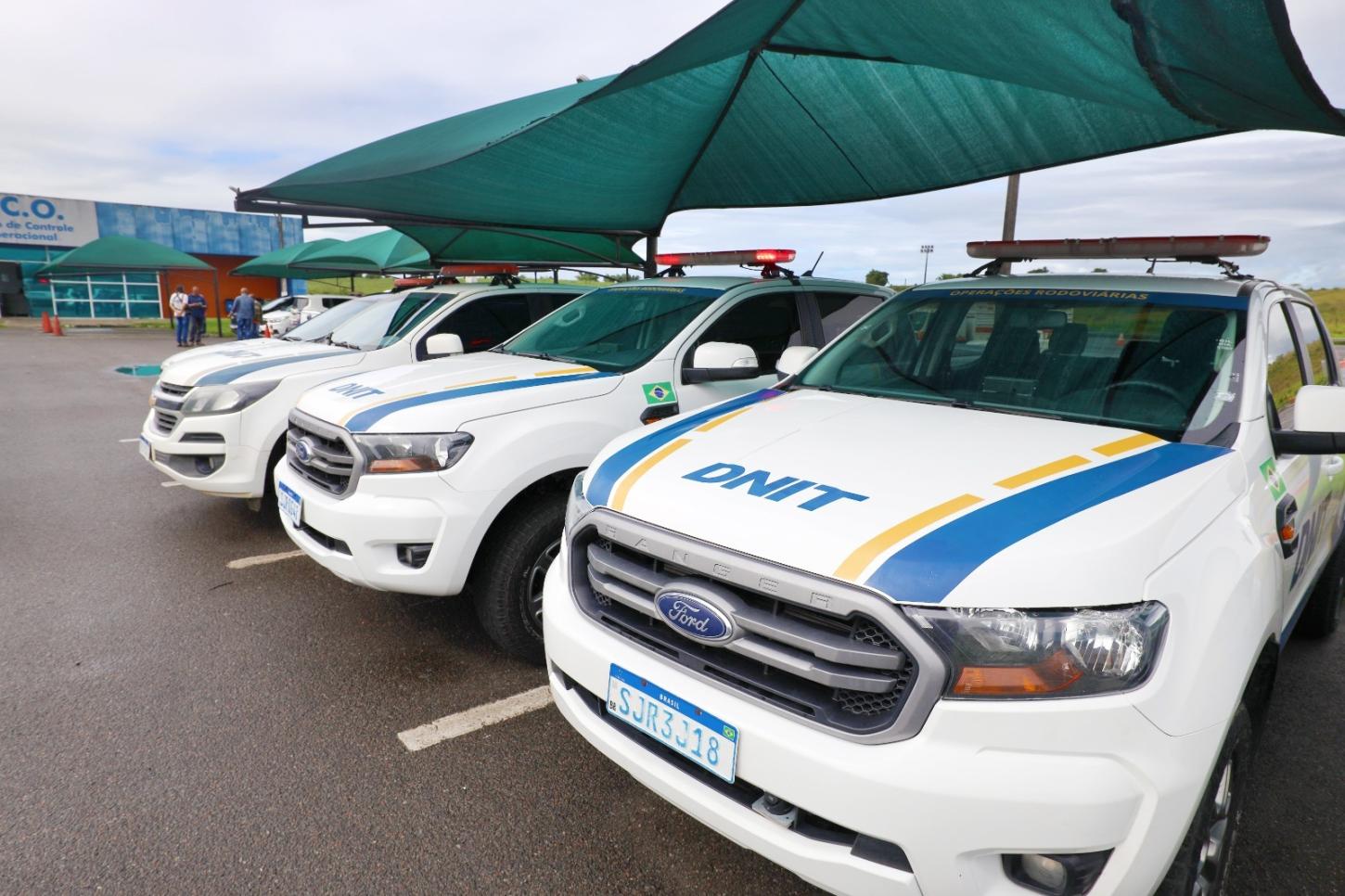 Governador Jerônimo Rodrigues e ministro dos Transportes acompanham de perto o início dos trabalhos do DNIT nas BRs-324 e 116/BA