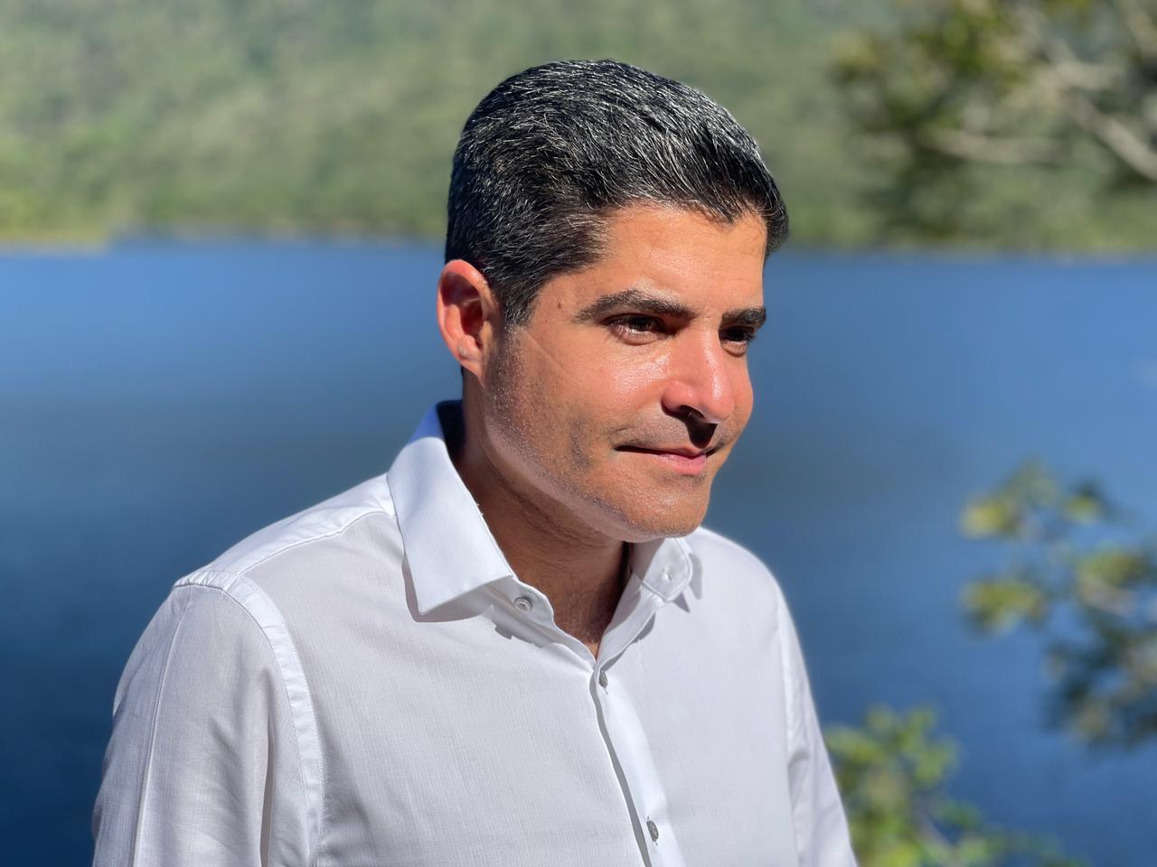 ACM Neto será o entrevistado desta terça-feira, 17/06, no programa Conexão 95