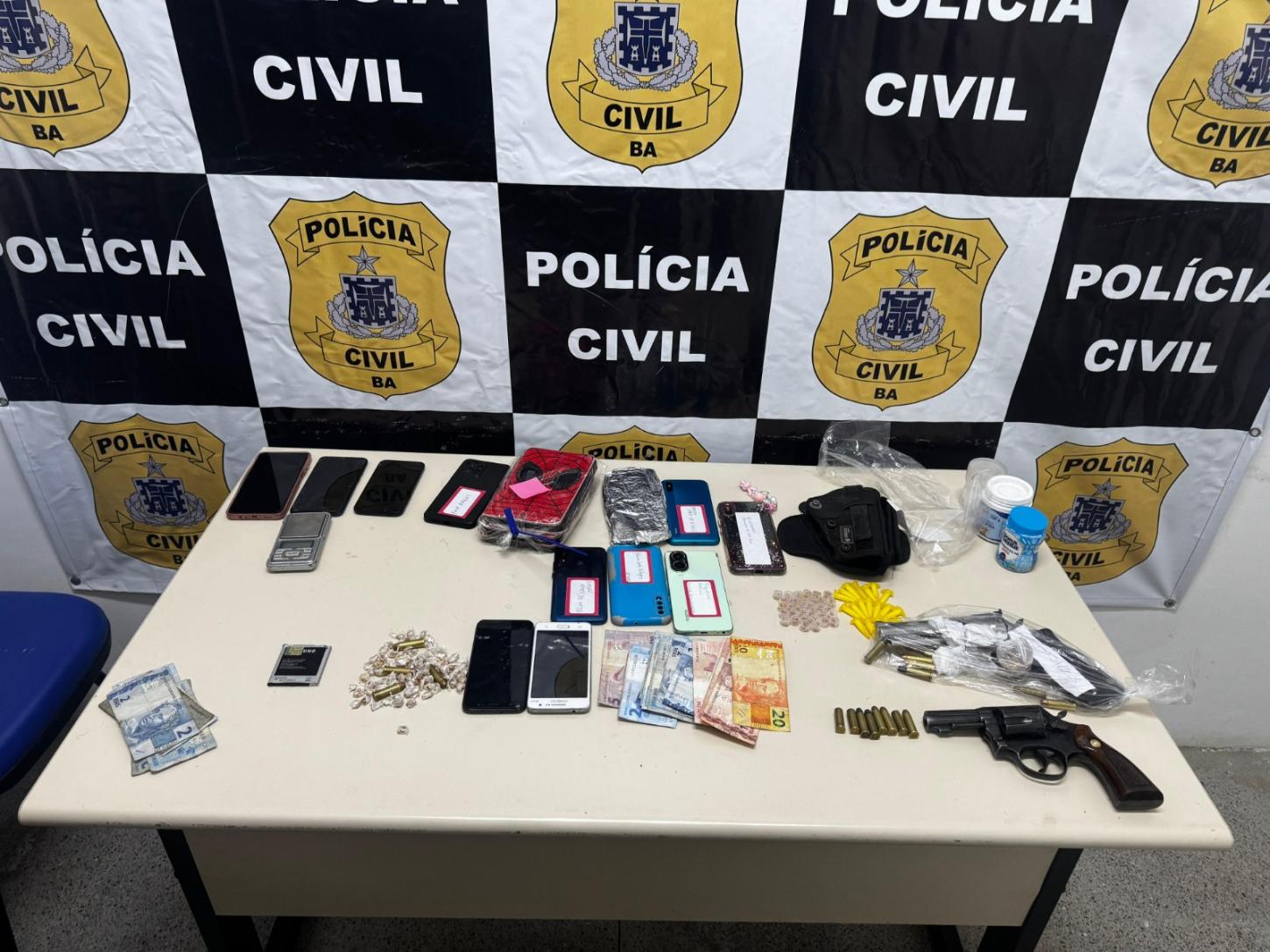 Sete integrantes de grupo criminoso são presos durante Operação Parabellum em Jequié 