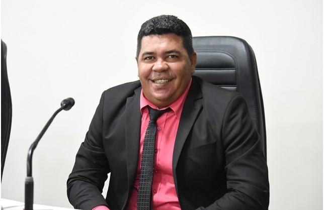Vereador Ziel Cavalcante propõe título de cidadão jequieense ao gerente do Assaí de Jequié