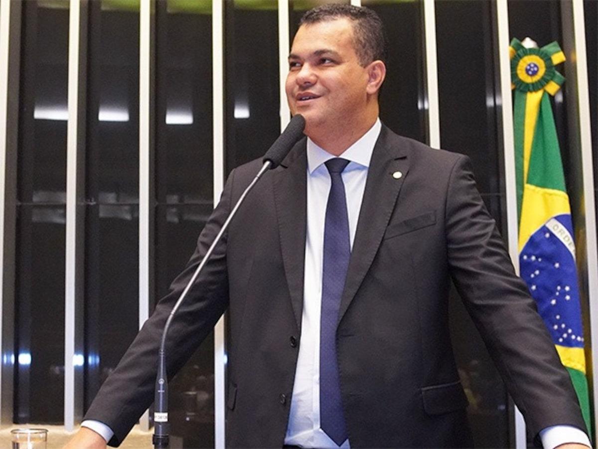 Deputado baiano Dal Barreto é alvo da 6ª fase da Operação Overclean da Polícia Federal