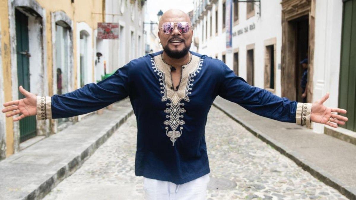 Pierre Onássis, ex-Olodum, participa da Jornada Pedagógica 2026 em Jequié