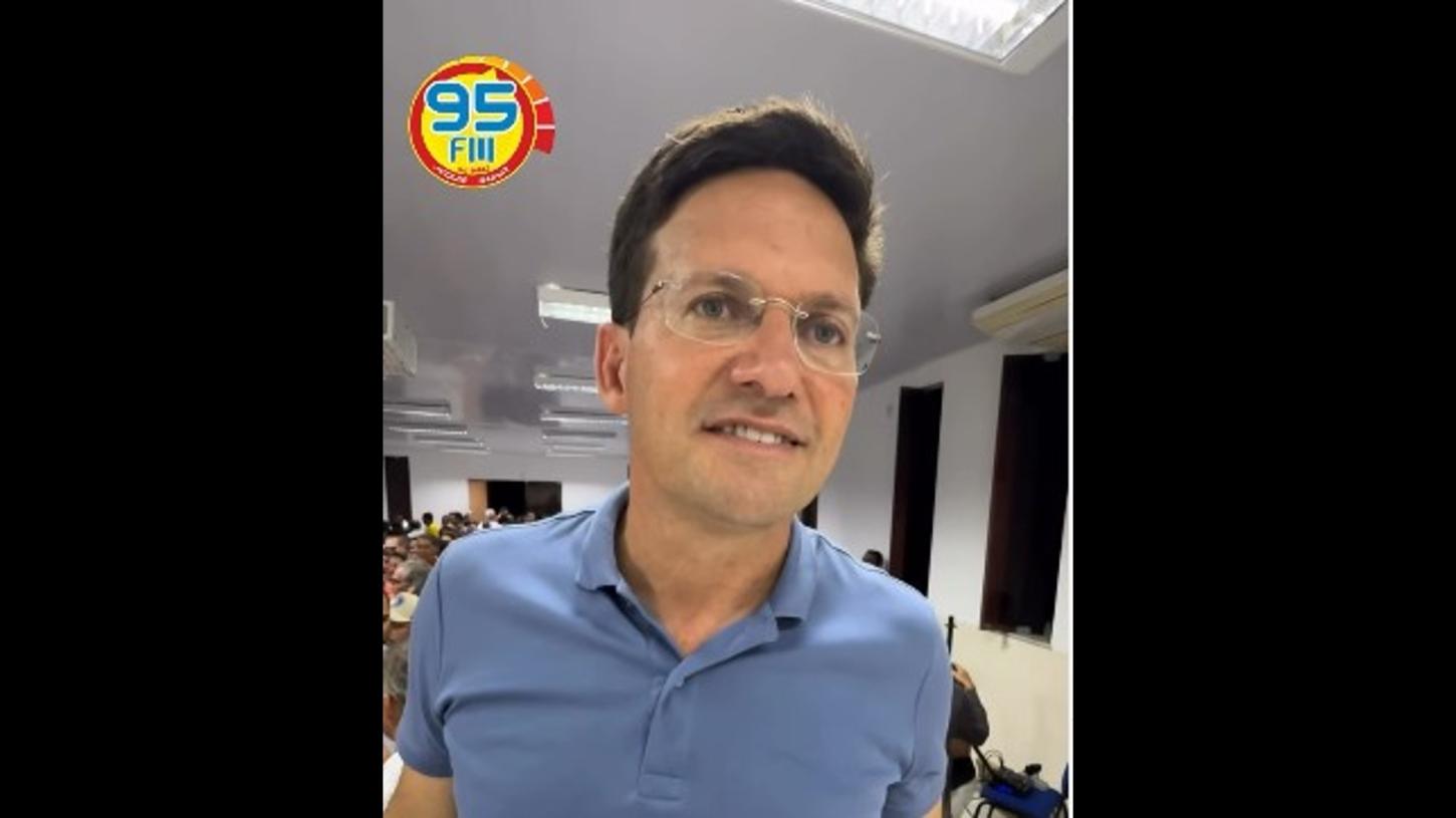 João Roma reage a menção de seu nome no caso Banco Master e fala em “desespero do PT”