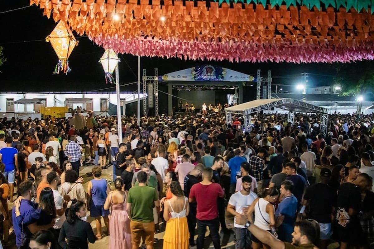 MPBA recomenda suspensão de contratos de R$ 936 mil para shows juninos em Iraquara