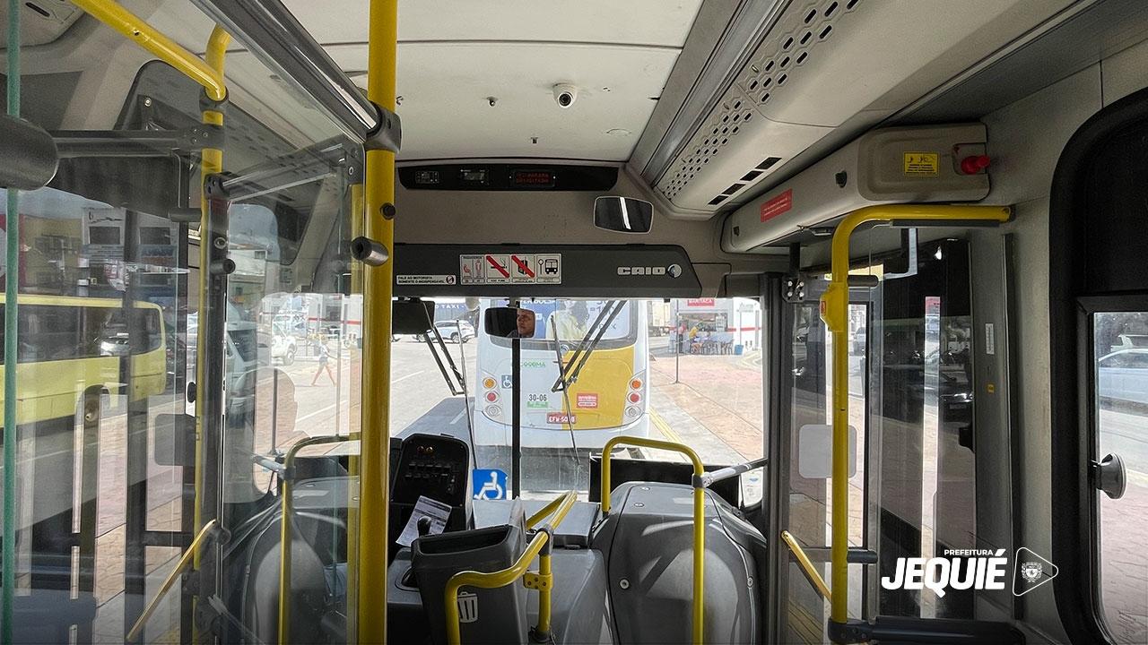 Prefeitura de Jequié implanta internet gratuita e videomonitoramento em ônibus do transporte coletivo