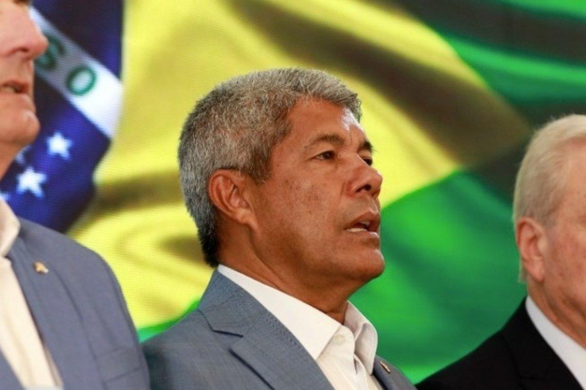 Jerônimo anuncia apoio para construção de Hospital Municipal de Jequié e confirma avanço do aeroporto regional em entrevista à 95 FM