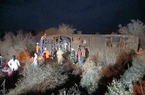 Acidente com ônibus da Real Maia deixa sete mortos e 13 feridos na Chapada  Diamantina - 95 FM