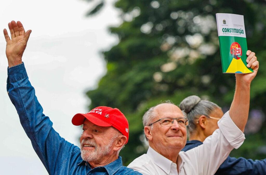 Da abstenção aos votos dos outros candidatos: os números que explicam a virada de Lula no segundo turno
