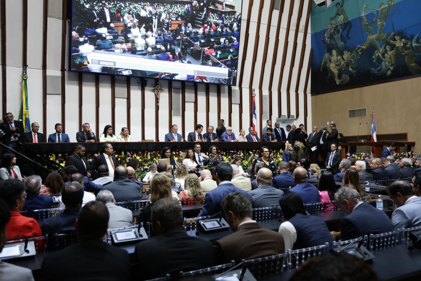 Veja todos os 63 deputados estaduais eleitos na Bahia, divididos por partido