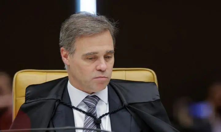 Áudios e mensagens revelam encontro entre Vorcaro e André Mendonça; ministro confirma reunião e diz que apenas o ouviu