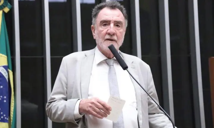 Comissão de Constituição e Justiça aprova visitação de criança e adolescente órfãos a idoso em asilo