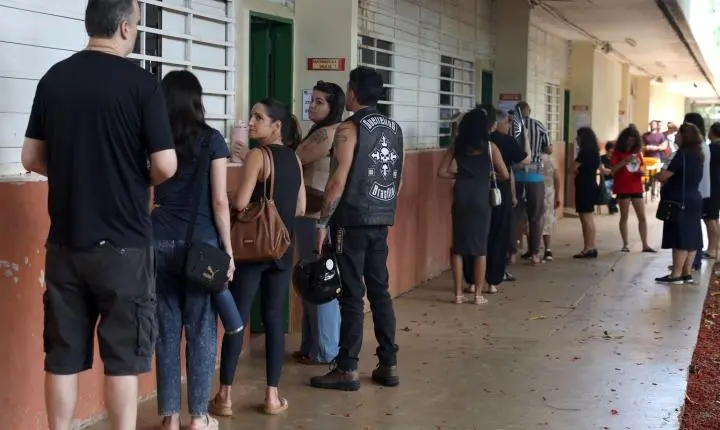 Estudantes relatam violência relacionada à eleição presidencial