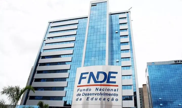 FNDE convoca ex-prefeitos por conta de obras inacabadas em Jequié