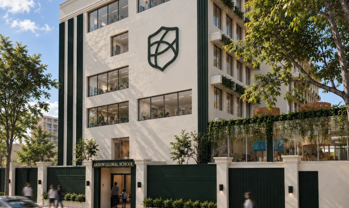 Nova escola em SP aposta em mentoria além das notas