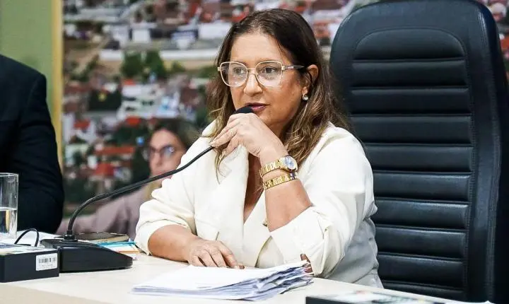 Vereadora Moana Meira propõe Moção de Aplausos aos profissionais da Assistência Social de Jequié