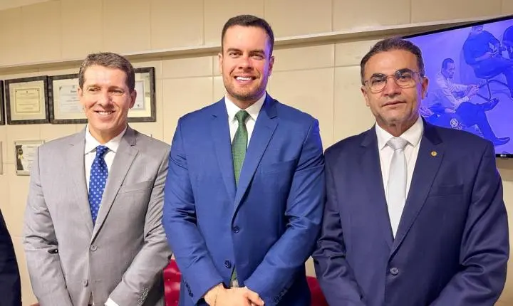 Zé Cocá renuncia à Prefeitura de Jequié e confirma pré-candidatura a vice-governador; Leia a carta de renúncia